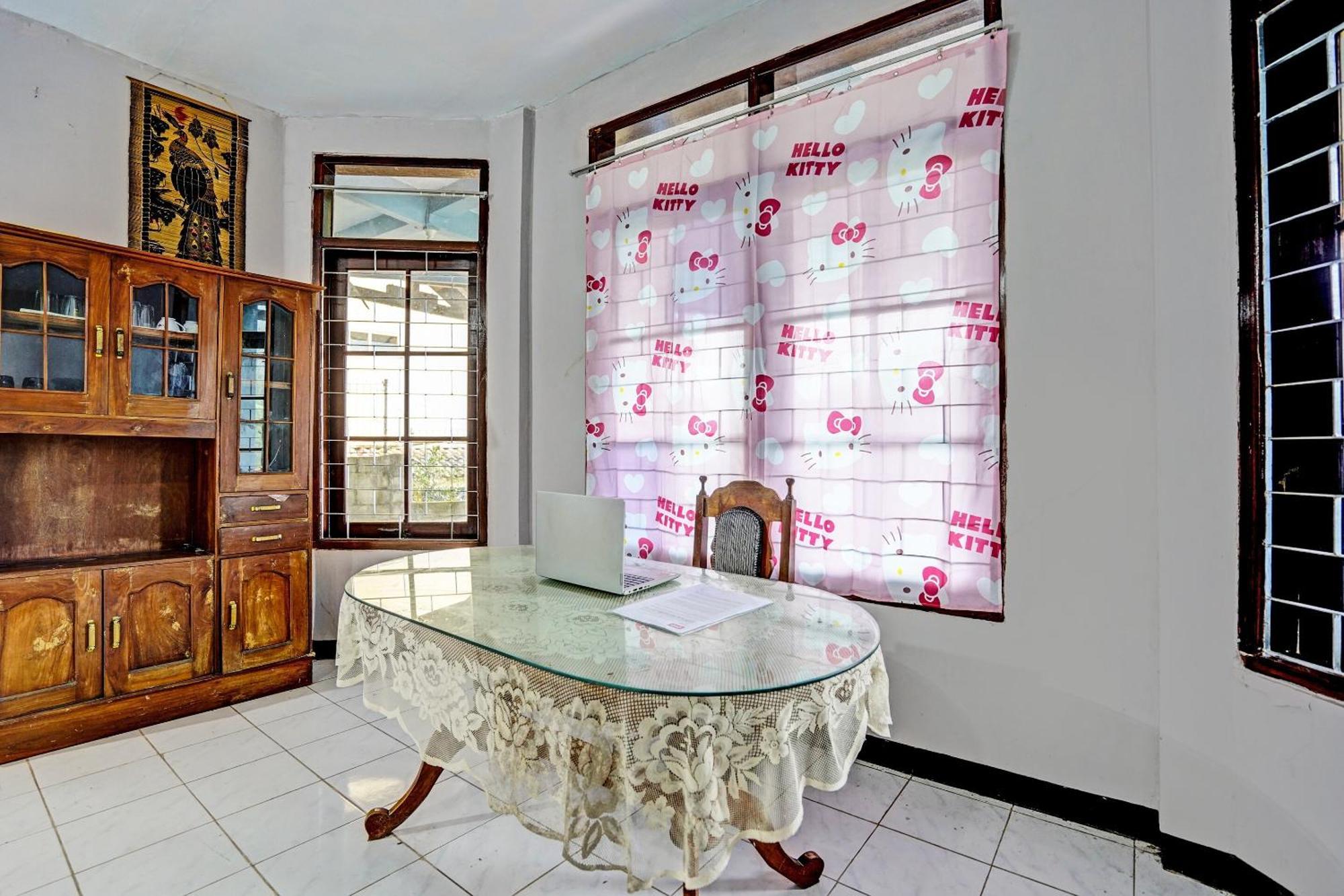 Spot On 92388 Villa Segi Delapan Prigen ภายนอก รูปภาพ