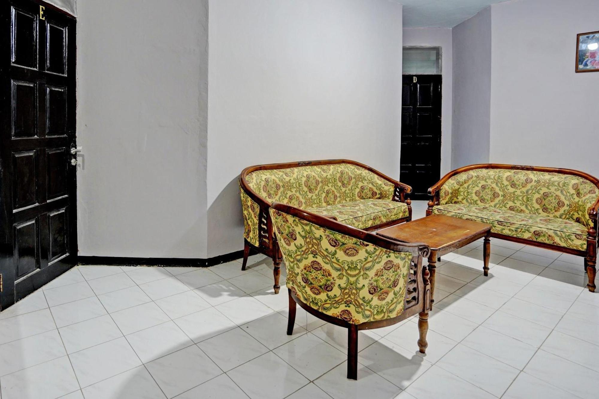 Spot On 92388 Villa Segi Delapan Prigen ภายนอก รูปภาพ
